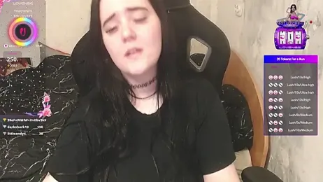 your_8a8y webcam model stream image