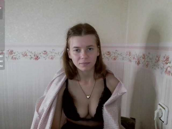 0nlyLola webcam model stream image