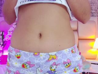 Daisy Akerman webcam model stream image