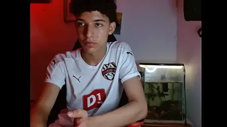 Xtremeplay_18 webcam model stream image