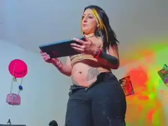 MARIANAWEED webcam stripchat model stream image