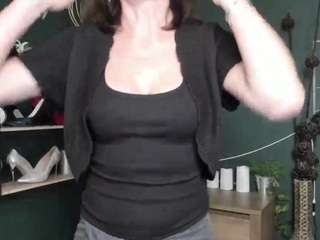 viviankiss webcam model stream image