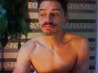 Phelipp webcam flirt4free model stream image