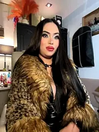 BigDominaMia webcam model stream image