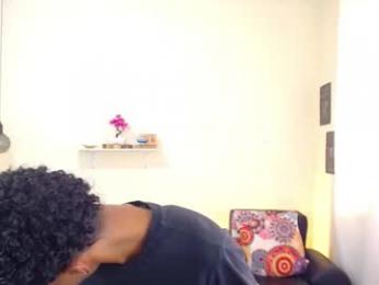 maiki18 webcam model stream image