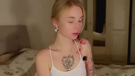 blondy_room webcam model stream image