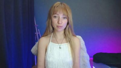 LuciaAdorable webcam model stream image