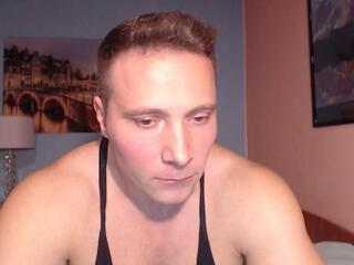 Hunky Muscle webcam flirt4free model stream image