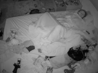 voyeurcam-julmodels-whitebed-3 webcam model stream image