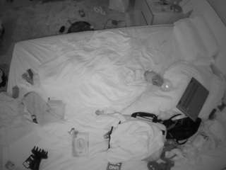 voyeurcam-julmodels-whitebed-3 webcam model stream image