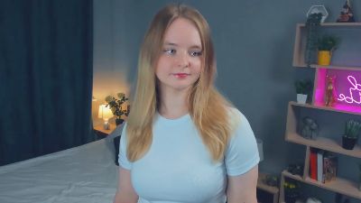 DeeDeignan webcam model stream image