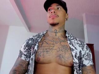 Joseph King webcam model stream image