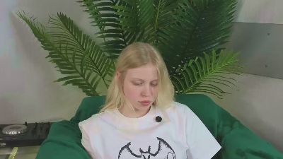 SamMccormik webcam model stream image