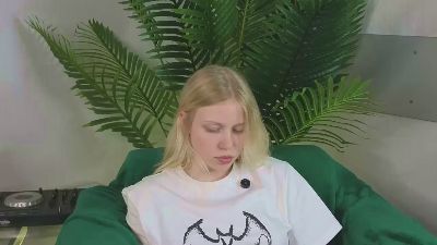 SamMccormik webcam model stream image