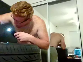 freckledginger369 webcam model stream image