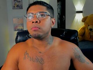 Derek Castle webcam model stream image