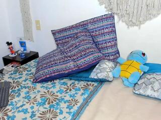 Aaron Bain webcam model stream image