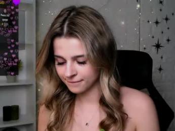 luckybabymeow webcam model stream image