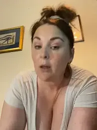 laceygreen webcam model stream image