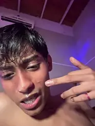 Mauuu18 webcam model stream image