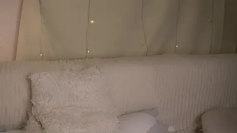 AnnyBangs webcam model stream image