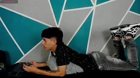 migueyalejo_teens webcam stripchat model stream image