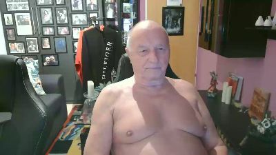 romwien webcam model stream image