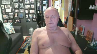 romwien webcam model stream image