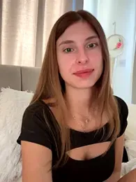 emma05 webcam model stream image