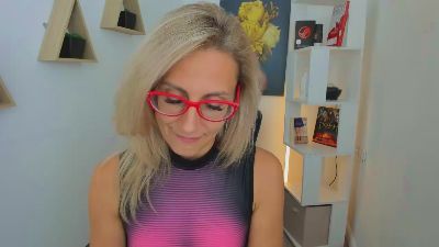 MuseOfStage webcam model stream image