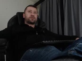 lukkee30 webcam model stream image