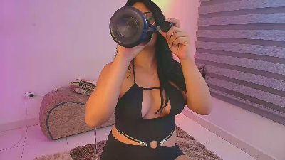 Rashell_zepol webcam model stream image