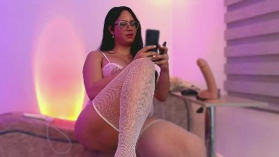 Rashell_zepol webcam model stream image