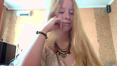 MickeyAnway webcam model stream image