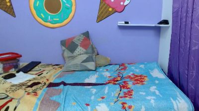 skinnycanella18 webcam model stream image