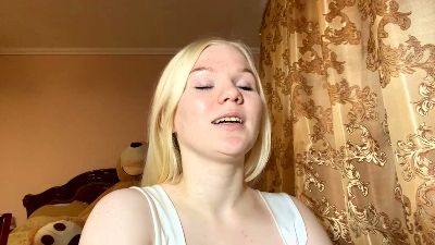 KarlDela webcam model stream image