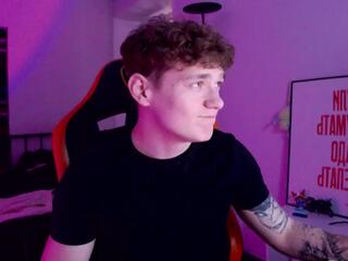 Dany Davis webcam model stream image
