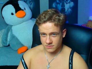 Zeke Carter webcam model stream image