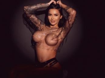 DianeVoss webcam model stream image