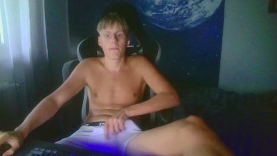 looverboy18y webcam model stream image