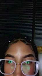 tina_hotpee webcam model stream image