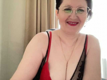 HotMilfPussy webcam model stream image