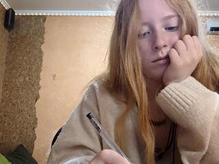 Myrta Palas webcam model stream image