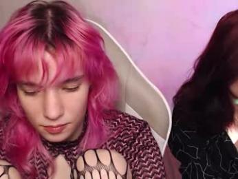 robin_yours webcam model stream image