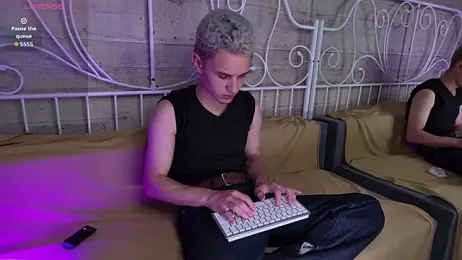 SamMiler webcam model stream image