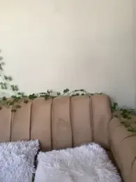 StrawberryXpeach webcam model stream image