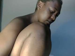 yourthickgyal webcam model stream image