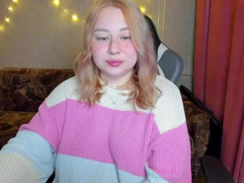 MilkaFoxy webcam model stream image