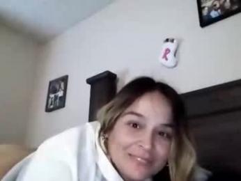 hiznhers webcam model stream image