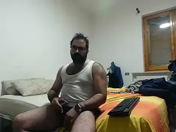 Attila985 webcam model stream image